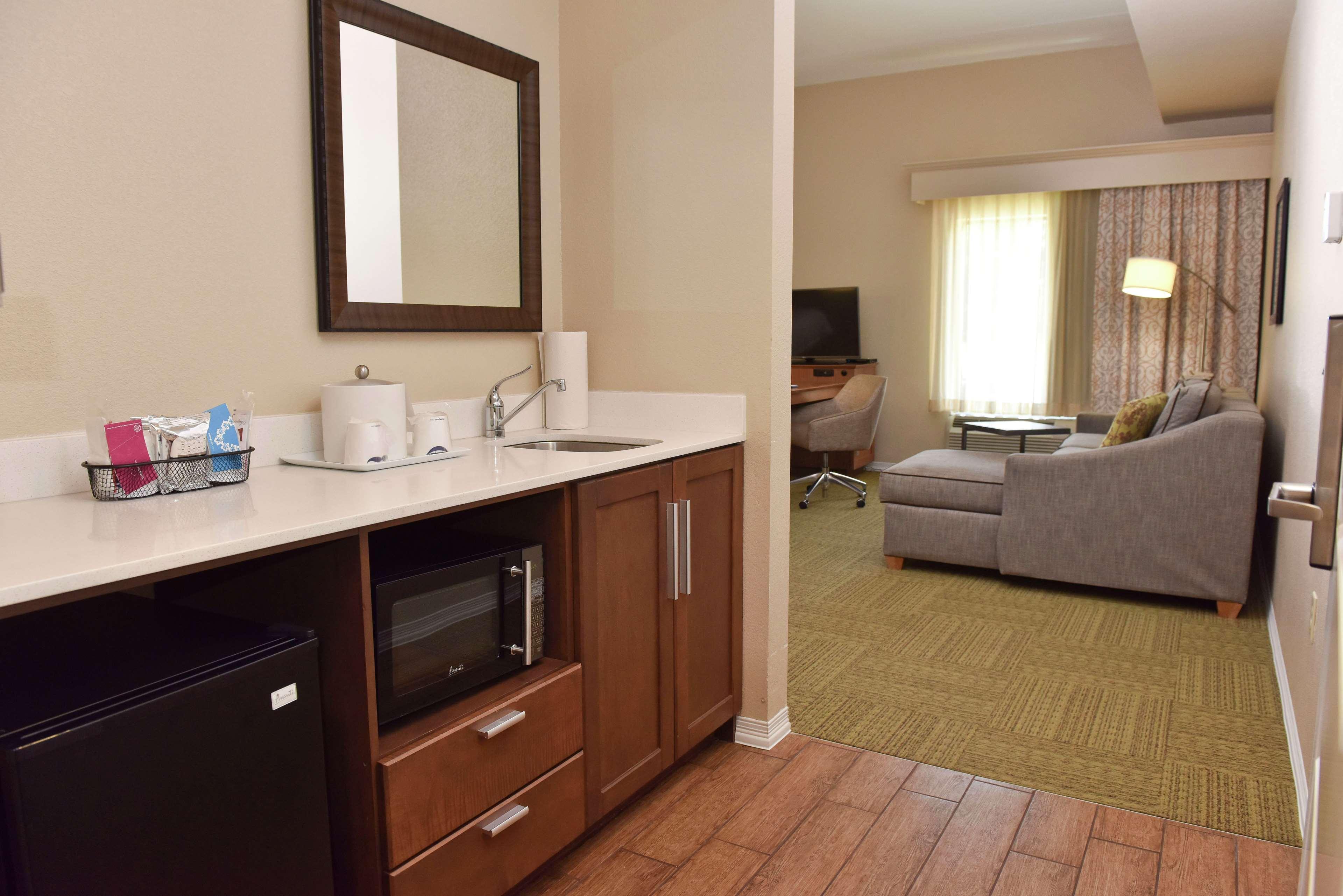 Hampton Inn & Suites Alexandria Εξωτερικό φωτογραφία