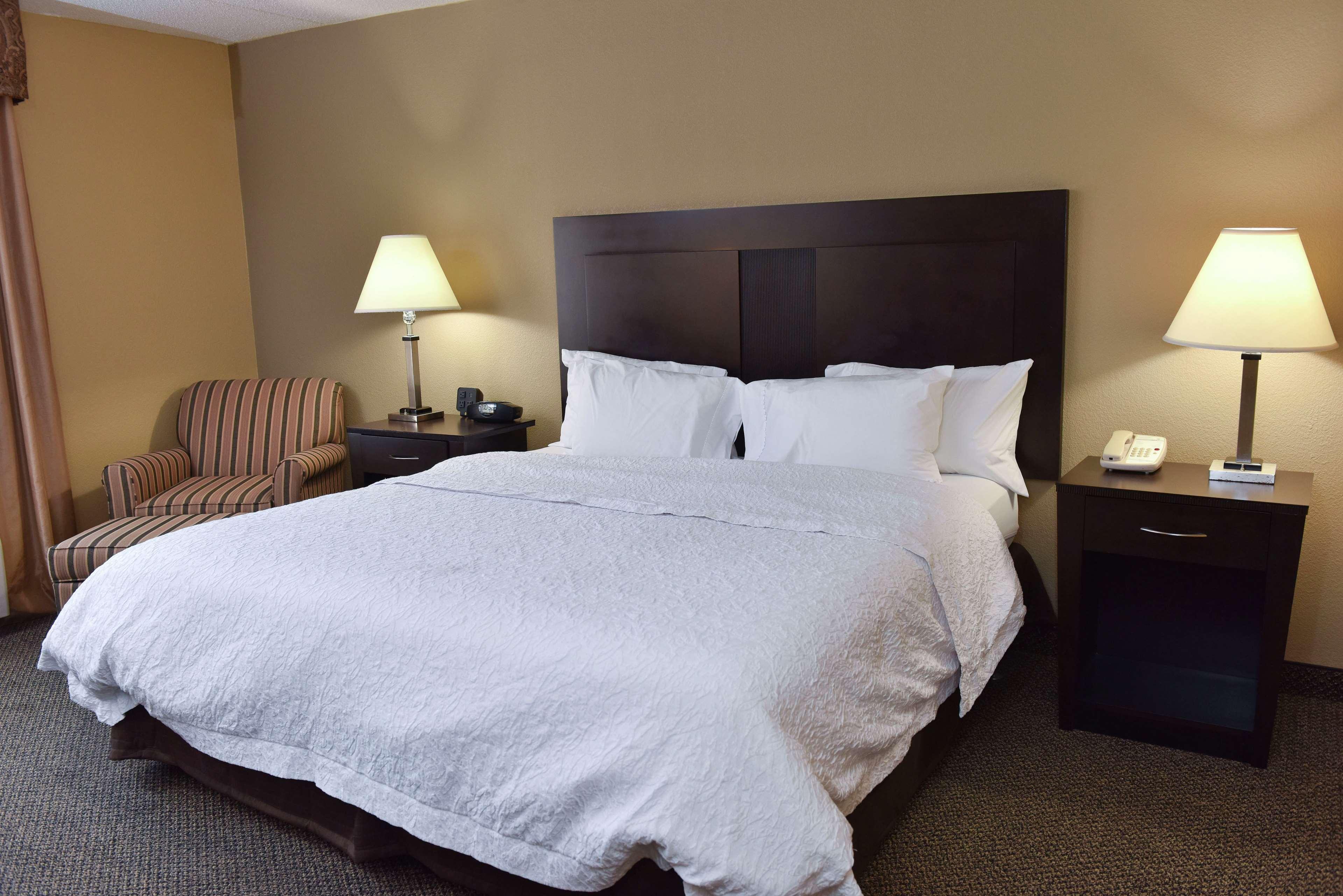 Hampton Inn & Suites Alexandria Εξωτερικό φωτογραφία
