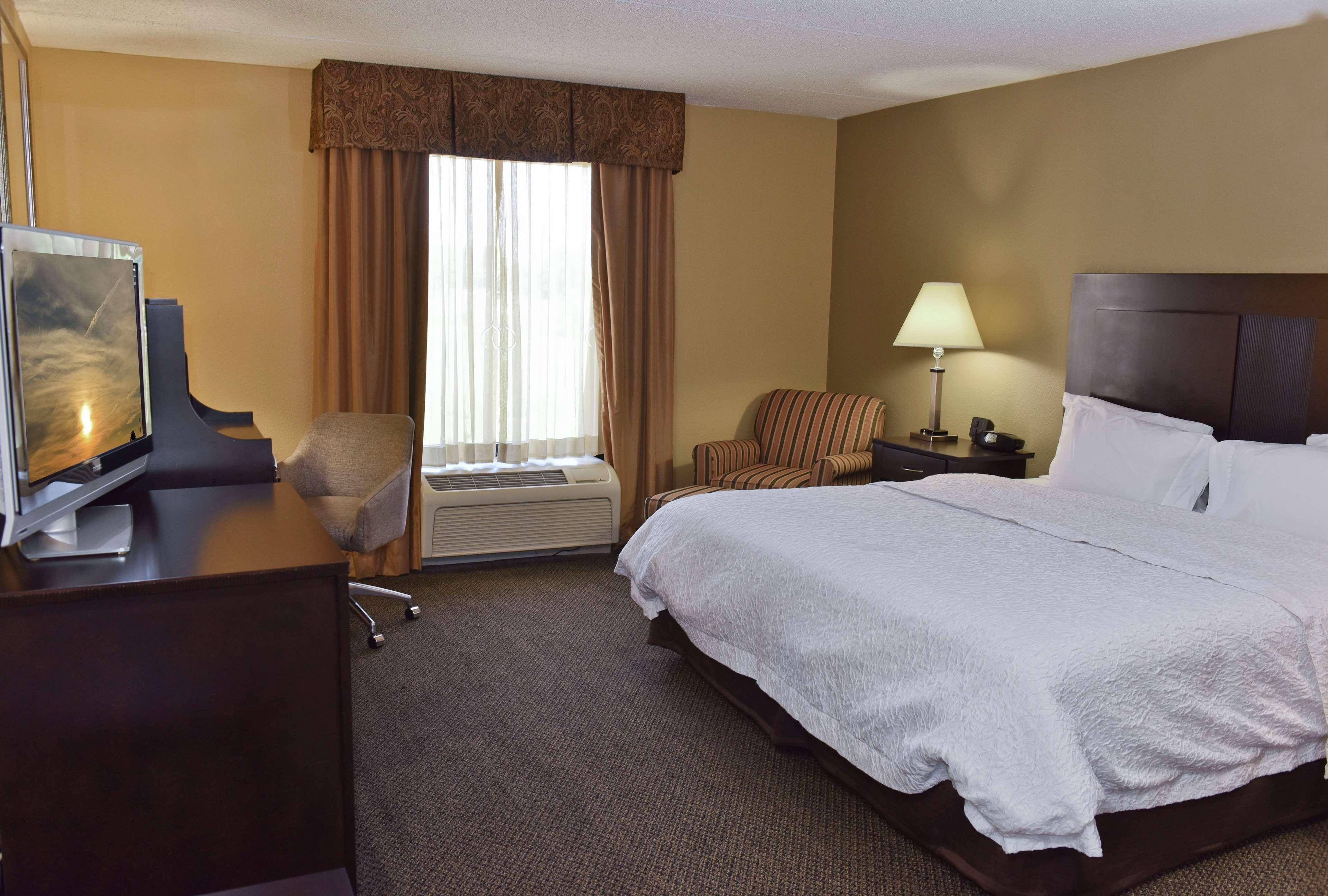 Hampton Inn & Suites Alexandria Εξωτερικό φωτογραφία