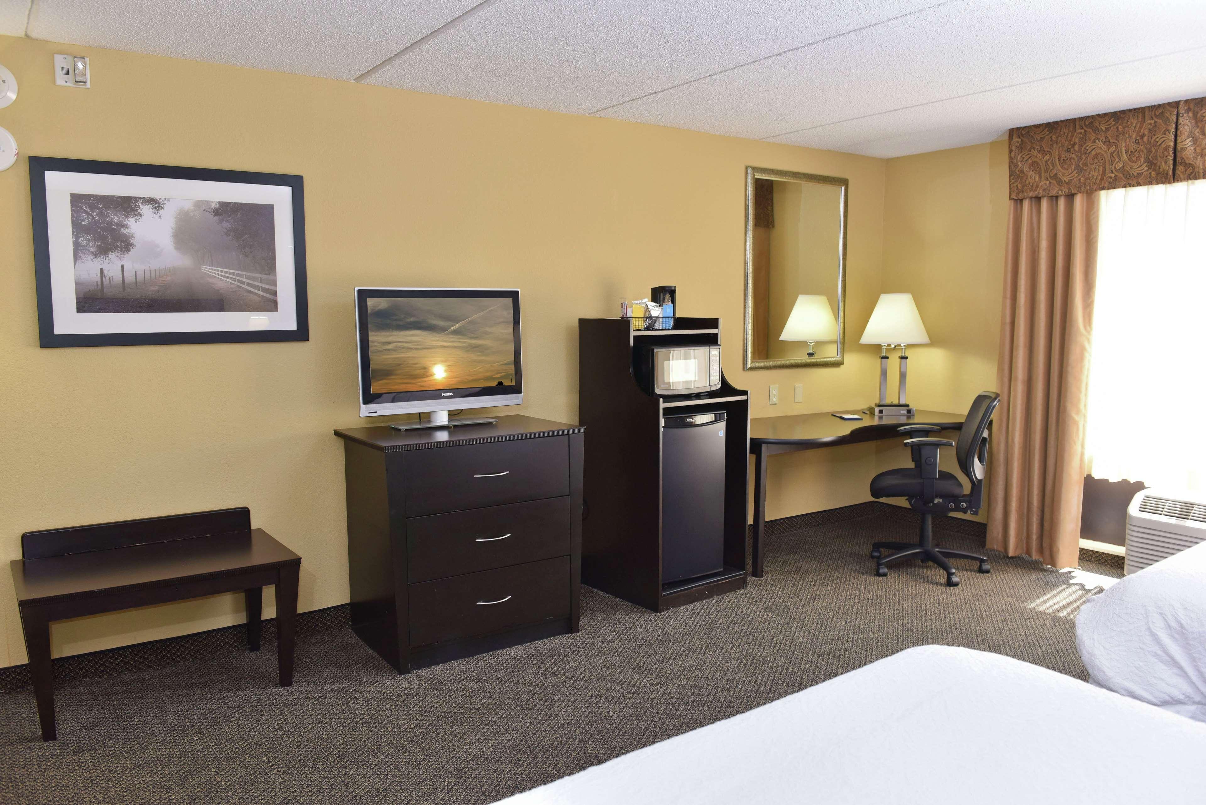 Hampton Inn & Suites Alexandria Εξωτερικό φωτογραφία