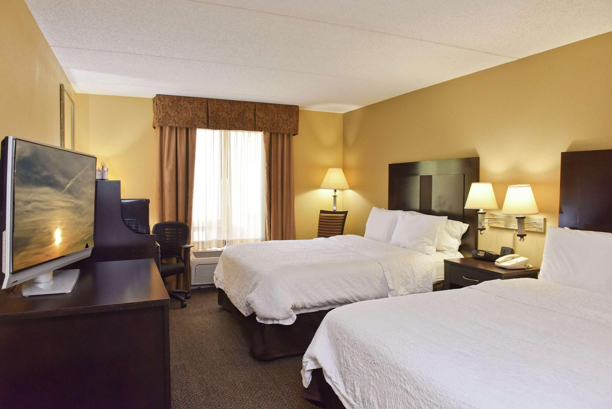 Hampton Inn & Suites Alexandria Εξωτερικό φωτογραφία