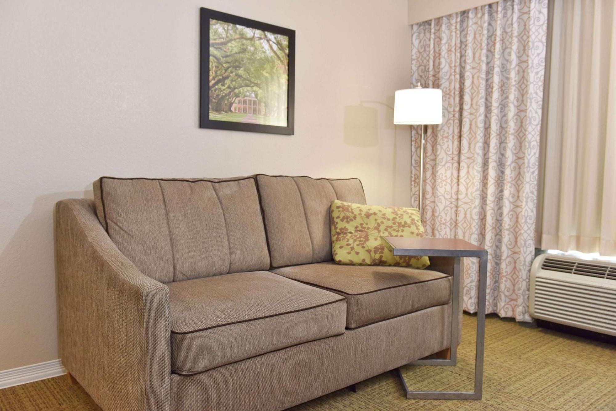 Hampton Inn & Suites Alexandria Εξωτερικό φωτογραφία