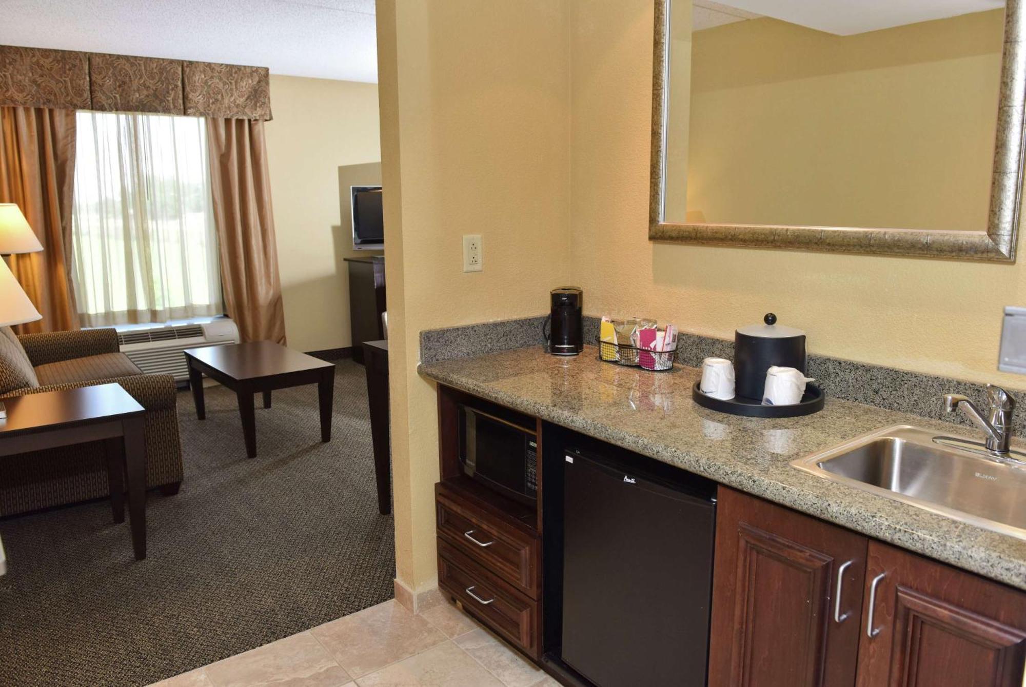 Hampton Inn & Suites Alexandria Εξωτερικό φωτογραφία